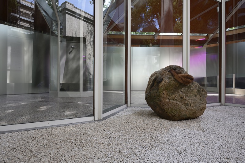 Abbas Akhavan, Entre chien et loup, Canadian Pavilion